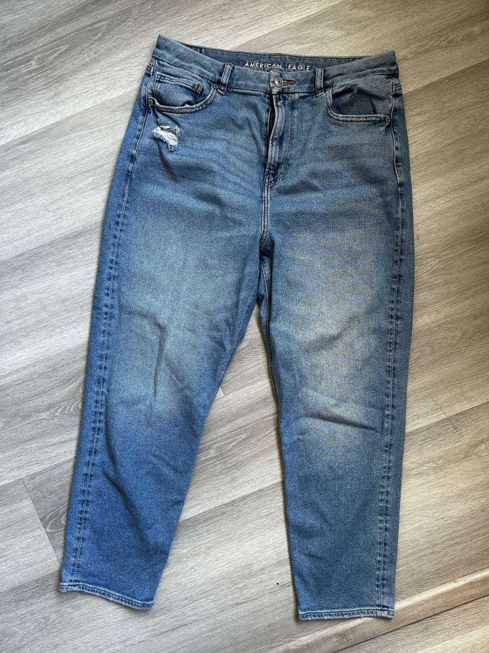 American Eagle Outfitters Straight Jeans in Light Blue Wash